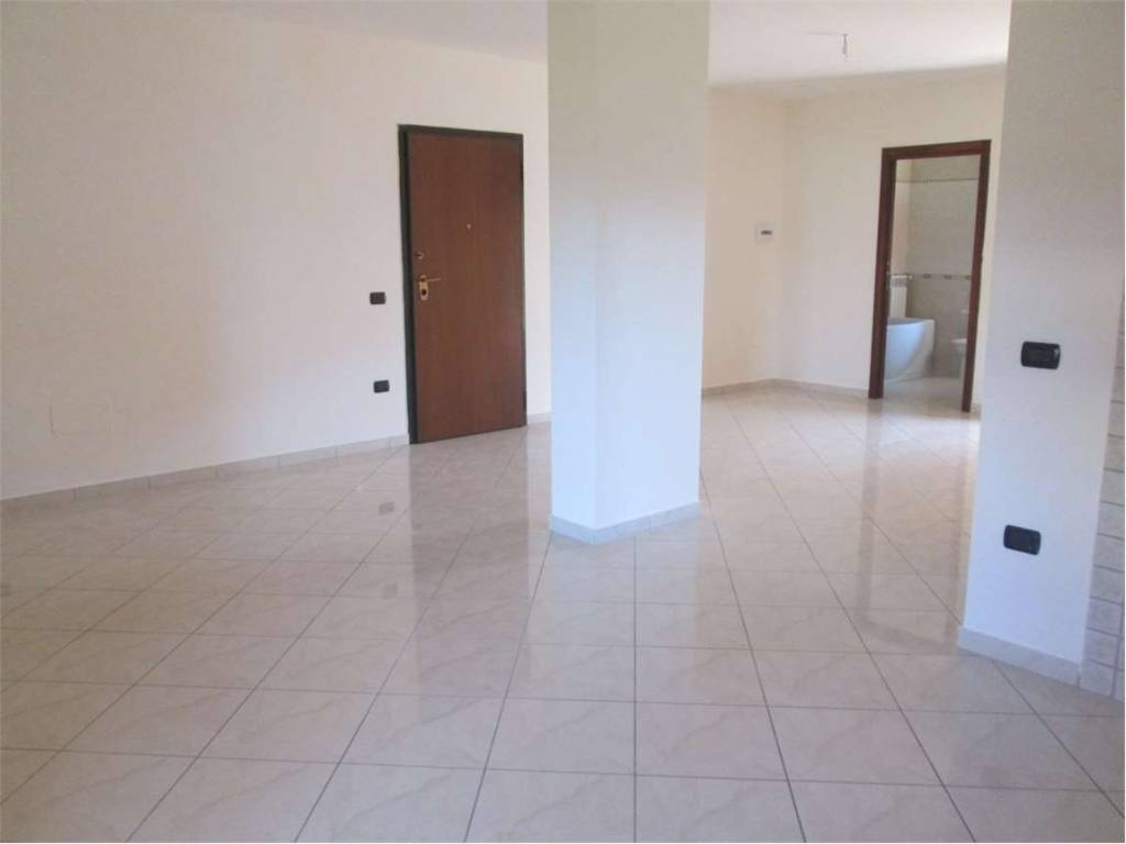 Appartamento a Mondragone in Via G. Falcone - Foto 3