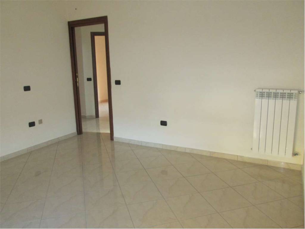 Appartamento a Mondragone in Via G. Falcone - Foto 5
