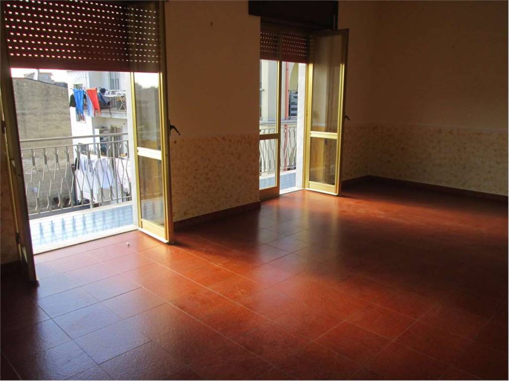 Palazzo / stabile a Mondragone in Via Pavese - Foto 4