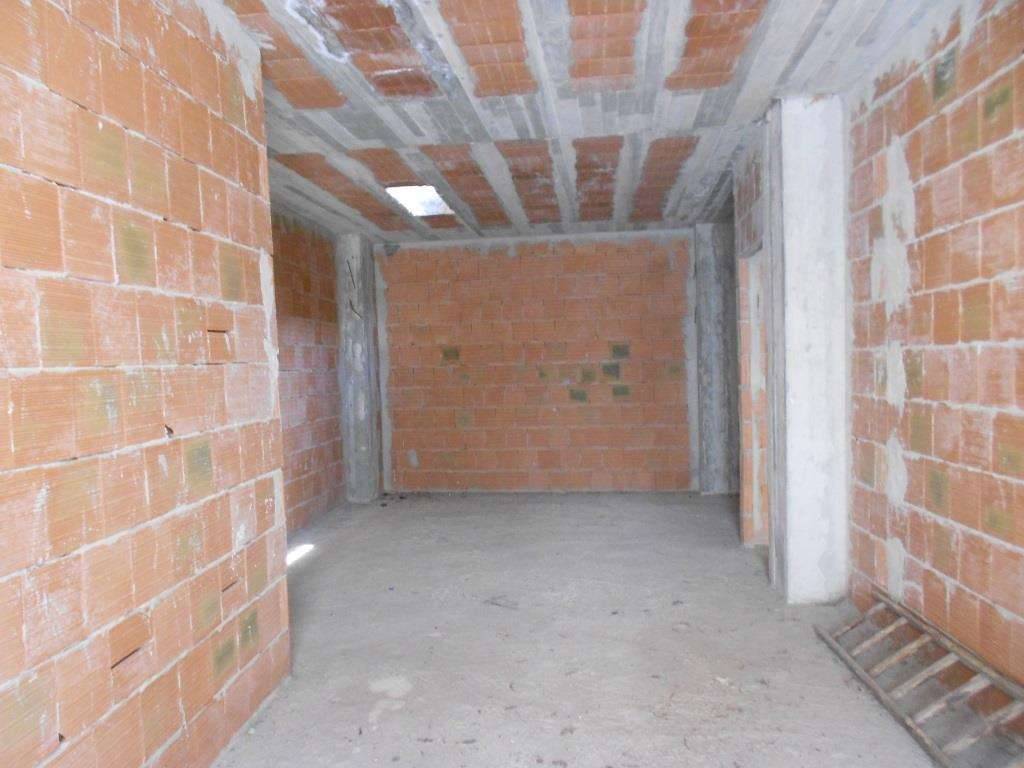 Casa indipendente a Mondragone in Via Vittorio Emanuele - Foto 4