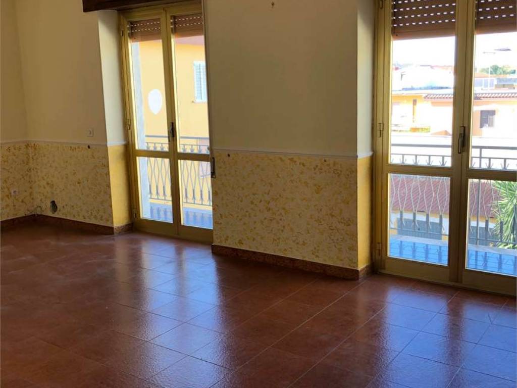 Appartamento a Mondragone in Via Pavese - Foto 4
