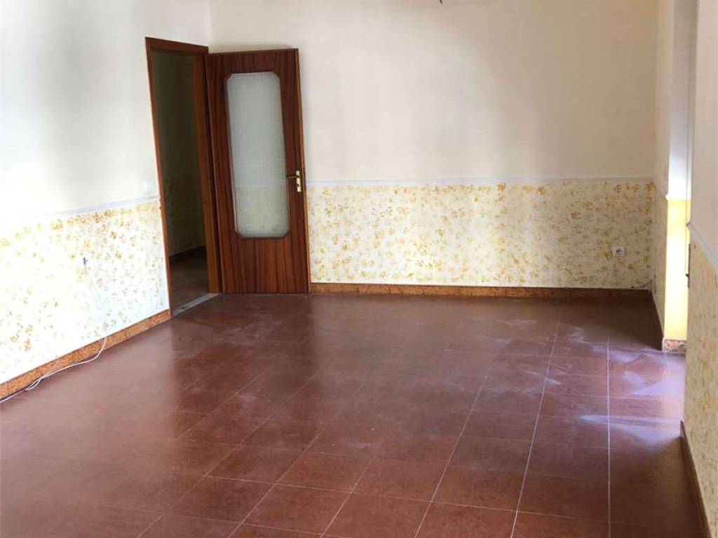 Appartamento a Mondragone in Via Pavese - Foto 5
