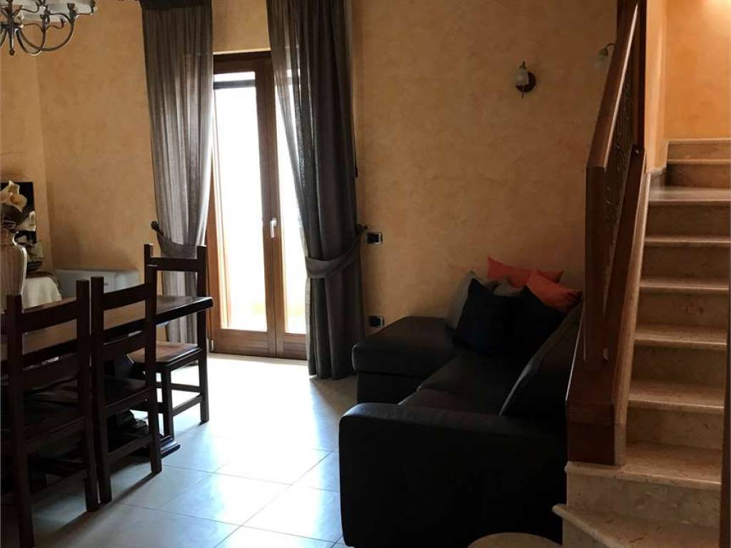 Villa a Mondragone in Via Ponticelli - Foto 4