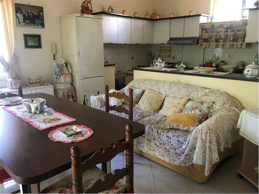 Casa indipendente a Sessa aurunca in Stazione - Foto 2