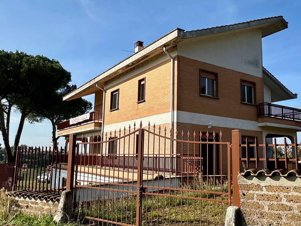 Villa a Rignano flaminio in Via di Monte le Cave - Foto 3