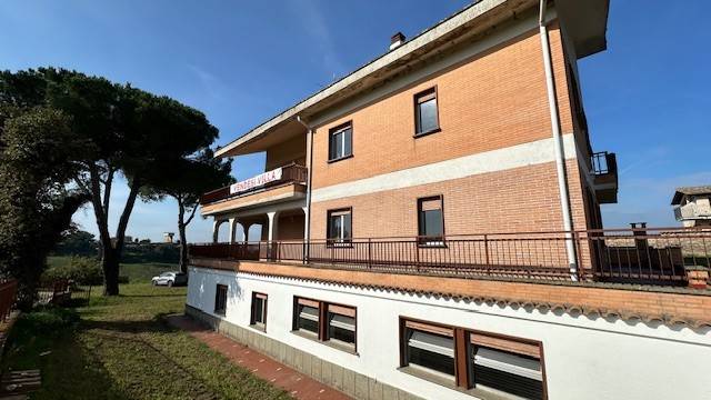 Villa a Rignano flaminio in Via di Monte le Cave - Foto 4
