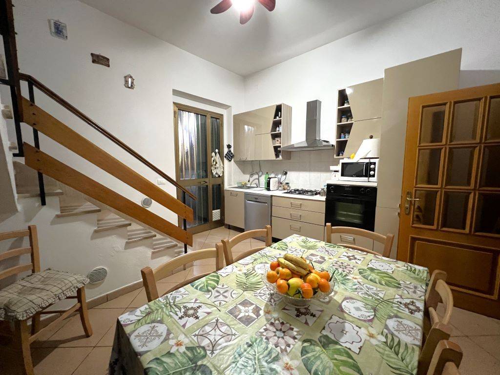 Casa indipendente a Campi bisenzio in Via Pistoiese - Foto 3