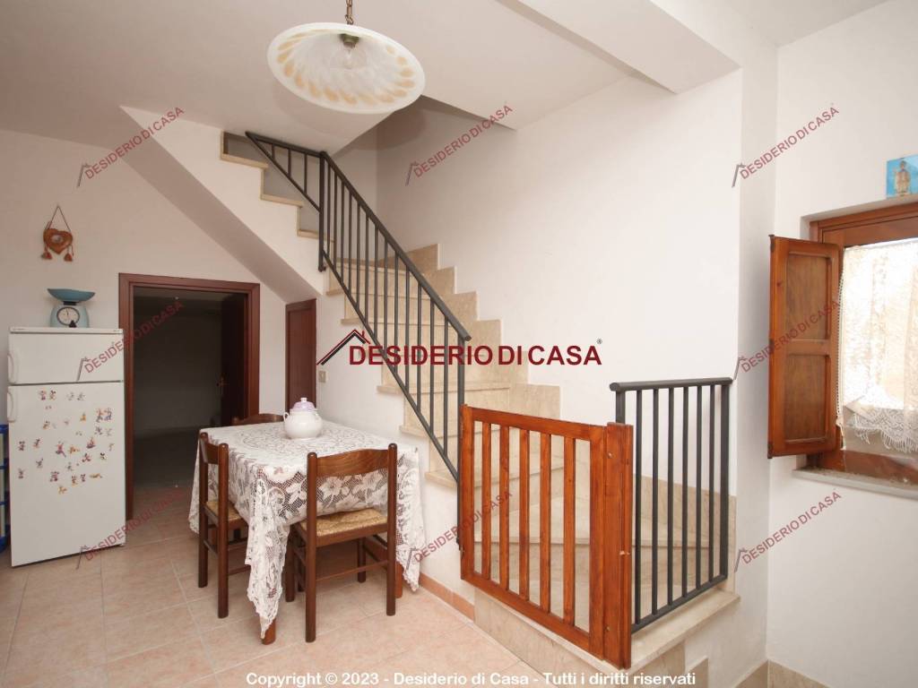 Casa indipendente a Pollina in Via Pietra Rosa - Foto 2