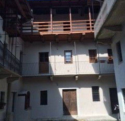 Villa a Borgomanero in Corso Roma - Foto 2