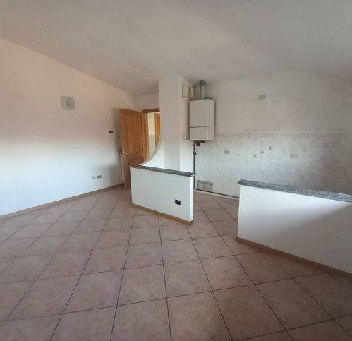 Appartamento a Borgomanero in Via Domenico Savio - Foto 3