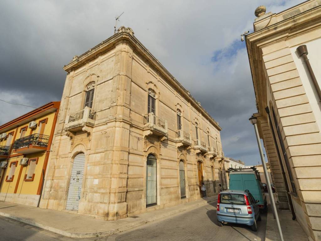 Villa a Ispica in Via Ugo Foscolo, 22 - Foto 2