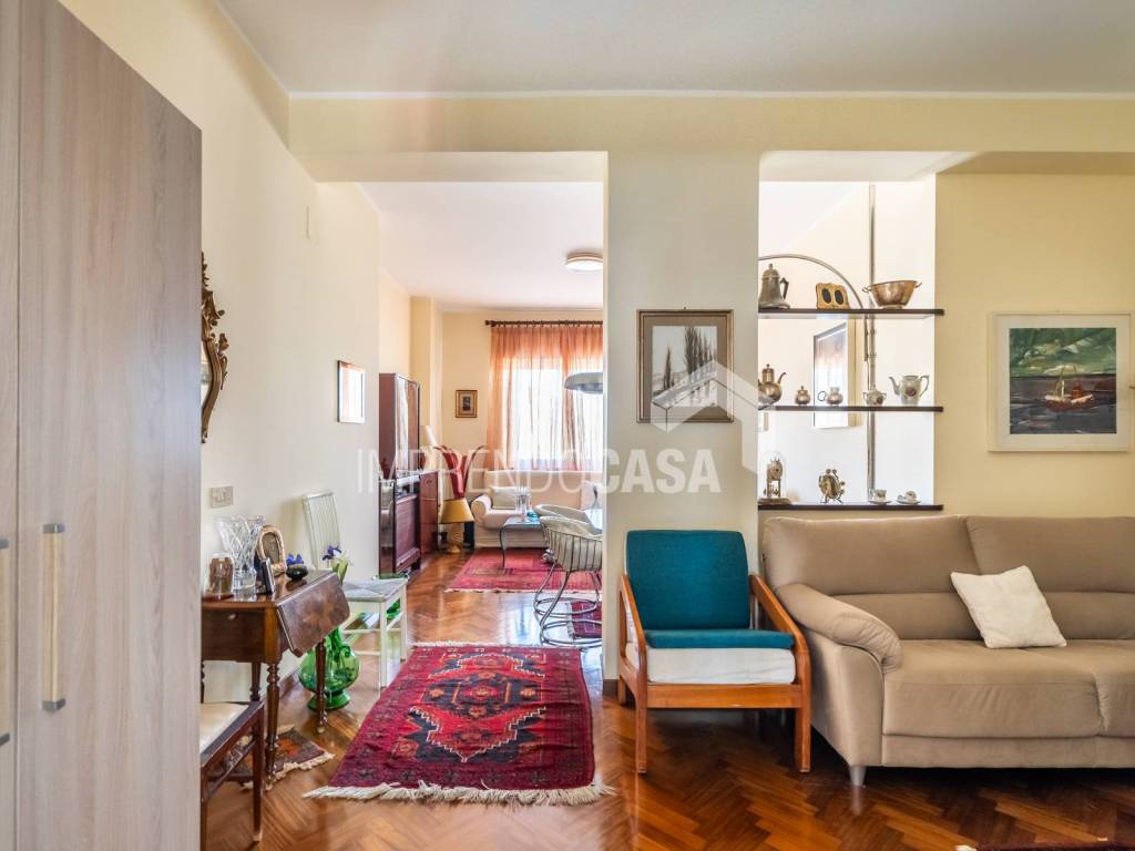 Appartamento a Palermo in Via Gian Lorenzo Bernini, 23 - Foto 4