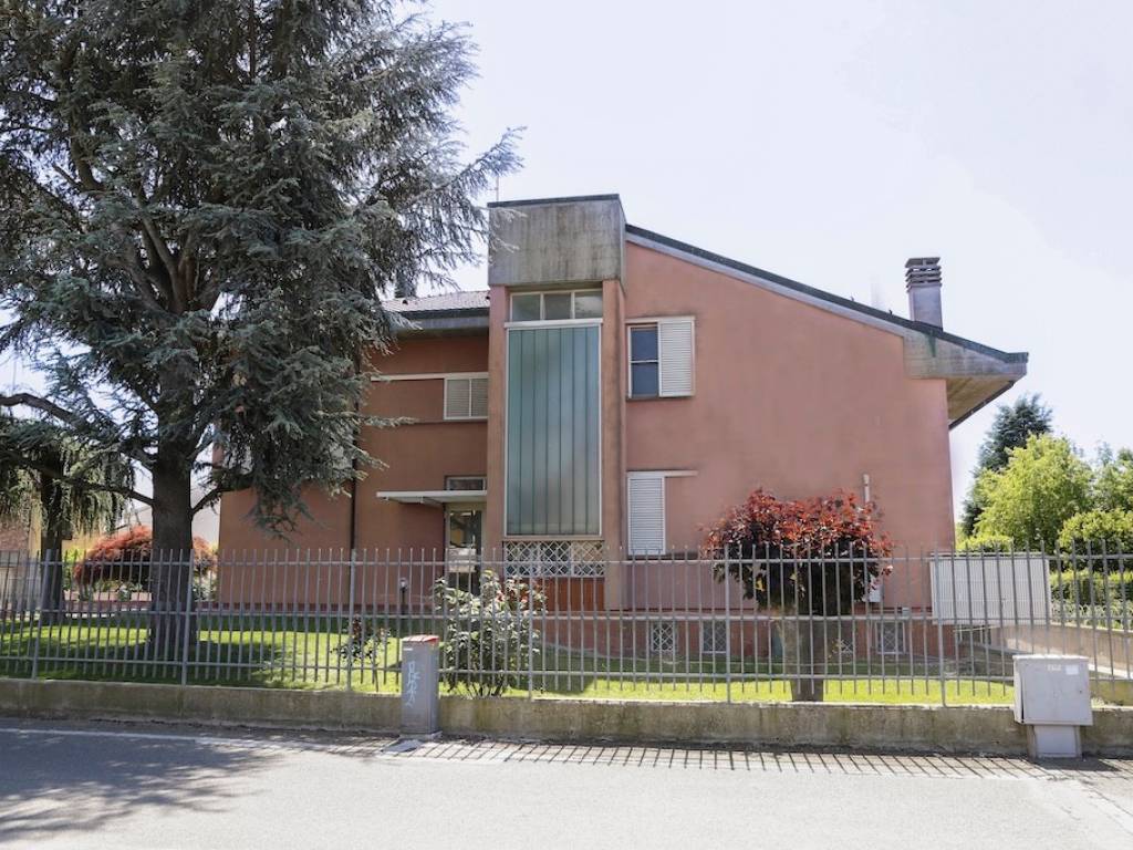 Villa a Alessandria in Via 28 marzo 1921 - Foto 5