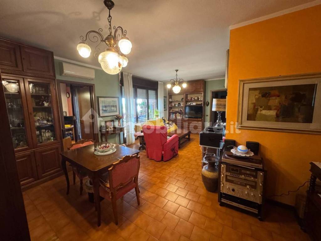 Appartamento a Verona in Via Adriano Cristofoli, 35 - Foto 2