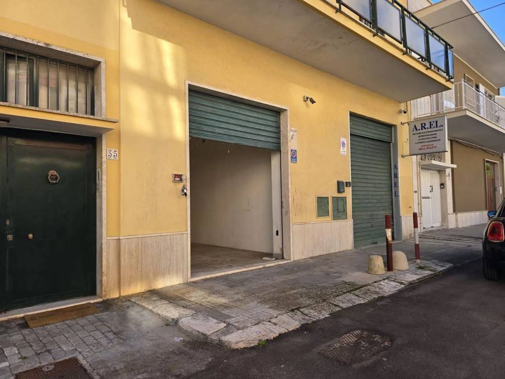 Box / garage a Lecce in Via Quintino Sella, 35 - Foto 3