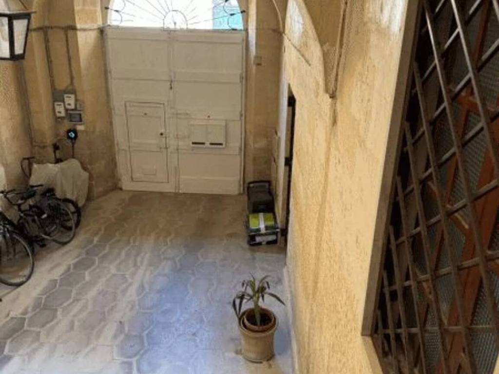 Box / garage a Lecce - Foto 3