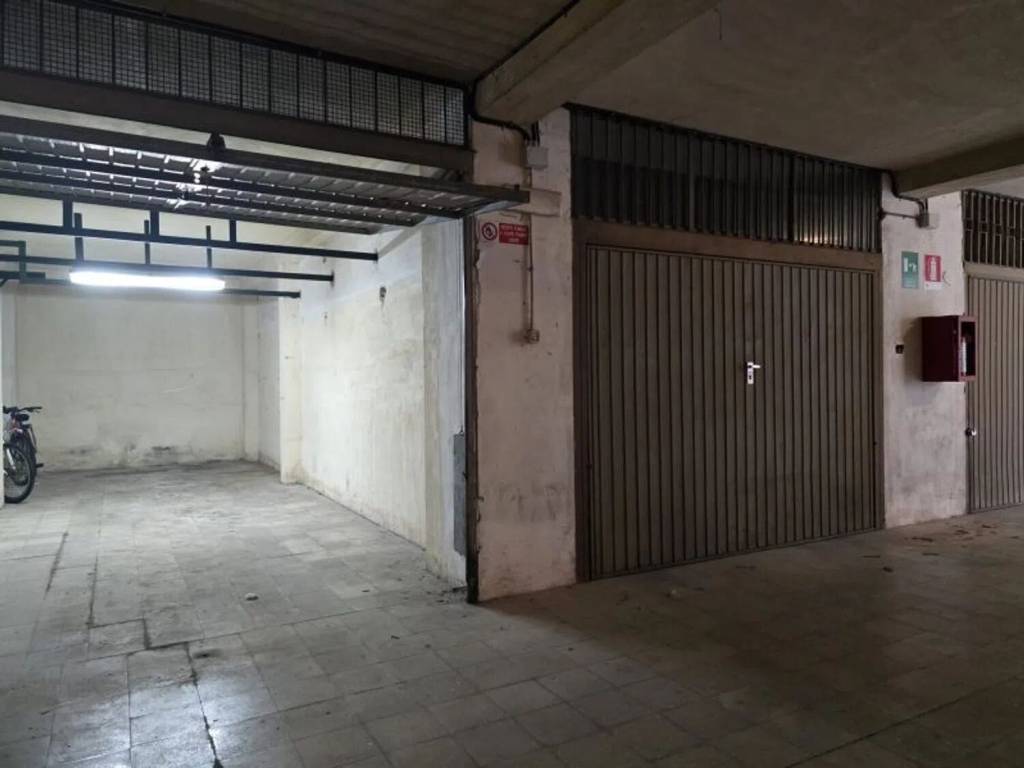 Box / garage a Lecce in Via Salvatore Grande No Number - Foto 4