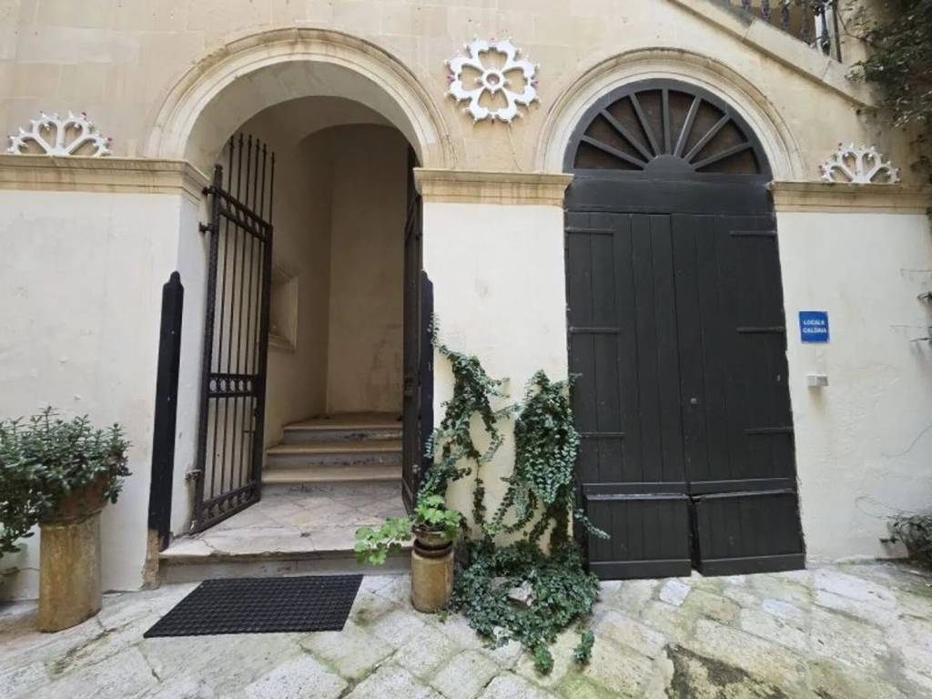Palazzo / stabile a Lecce in Via Giuseppe Libertini No Number - Foto 2