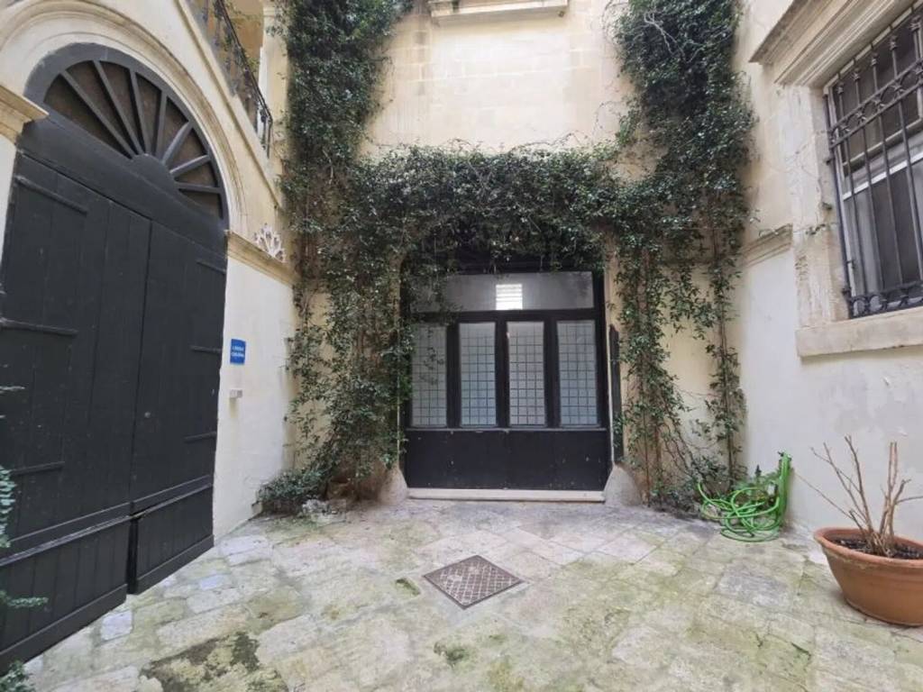 Palazzo / stabile a Lecce in Via Giuseppe Libertini No Number - Foto 3