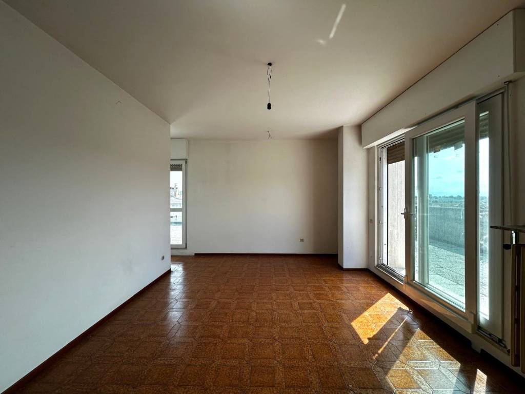 Attico / mansarda a Sant'angelo lodigiano in Via Cogozzo, 11 - Foto 5