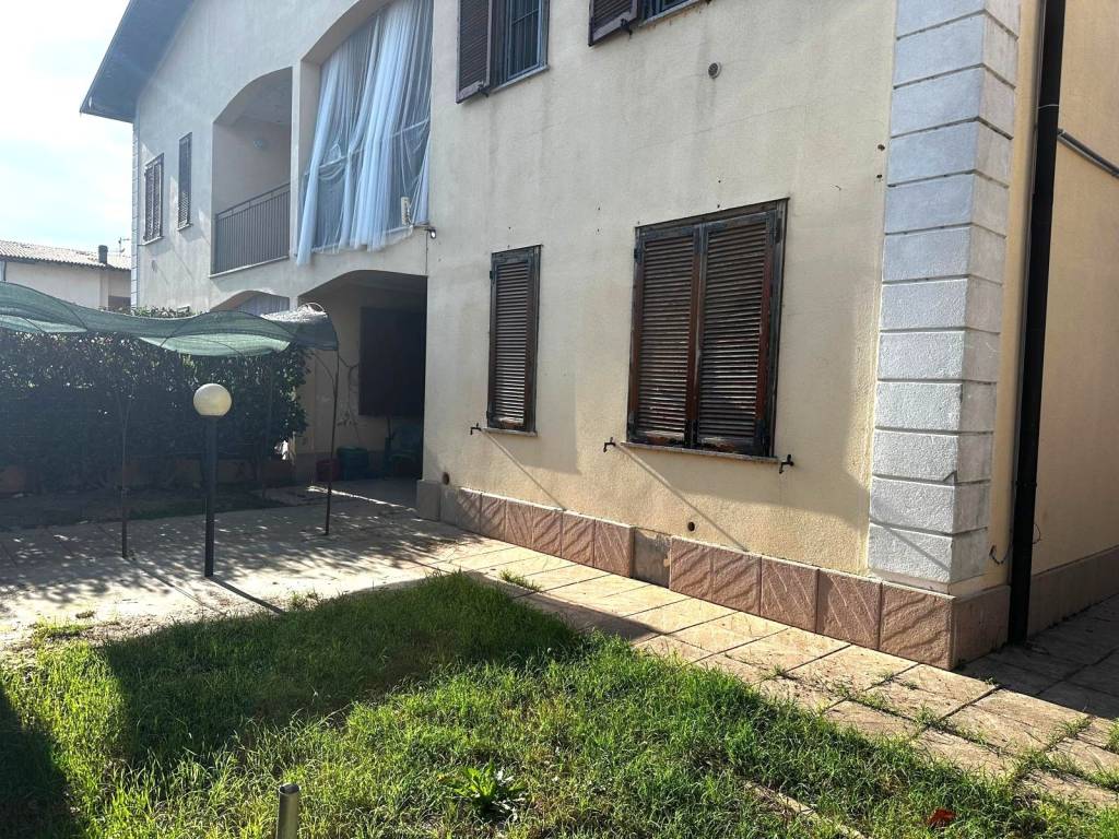 Appartamento a Roncaro in Via Vigna - Foto 4