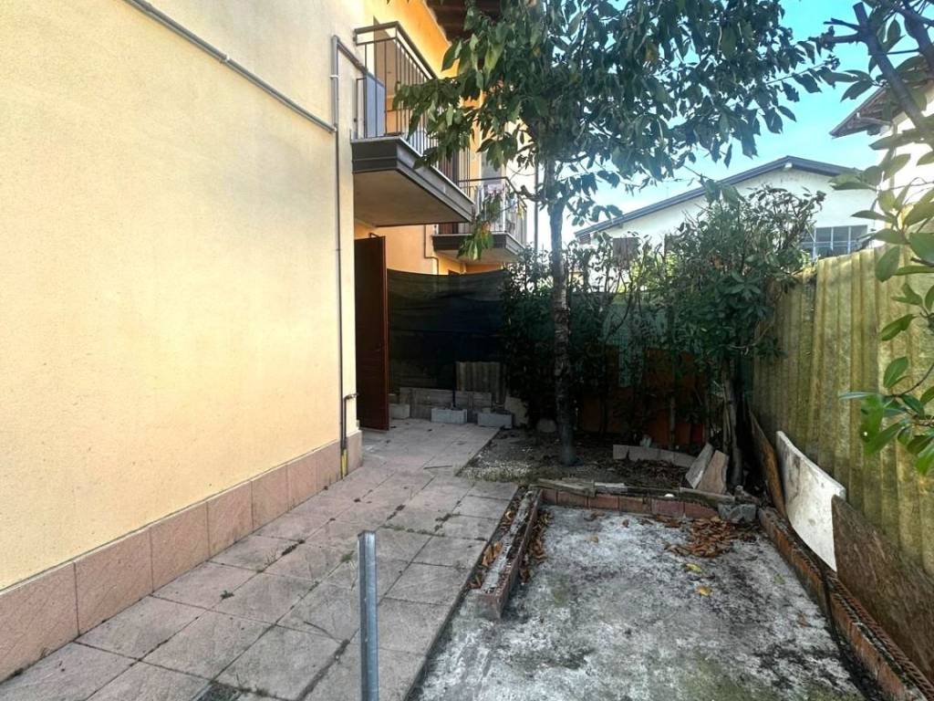 Appartamento a Roncaro in Via Vigna - Foto 5