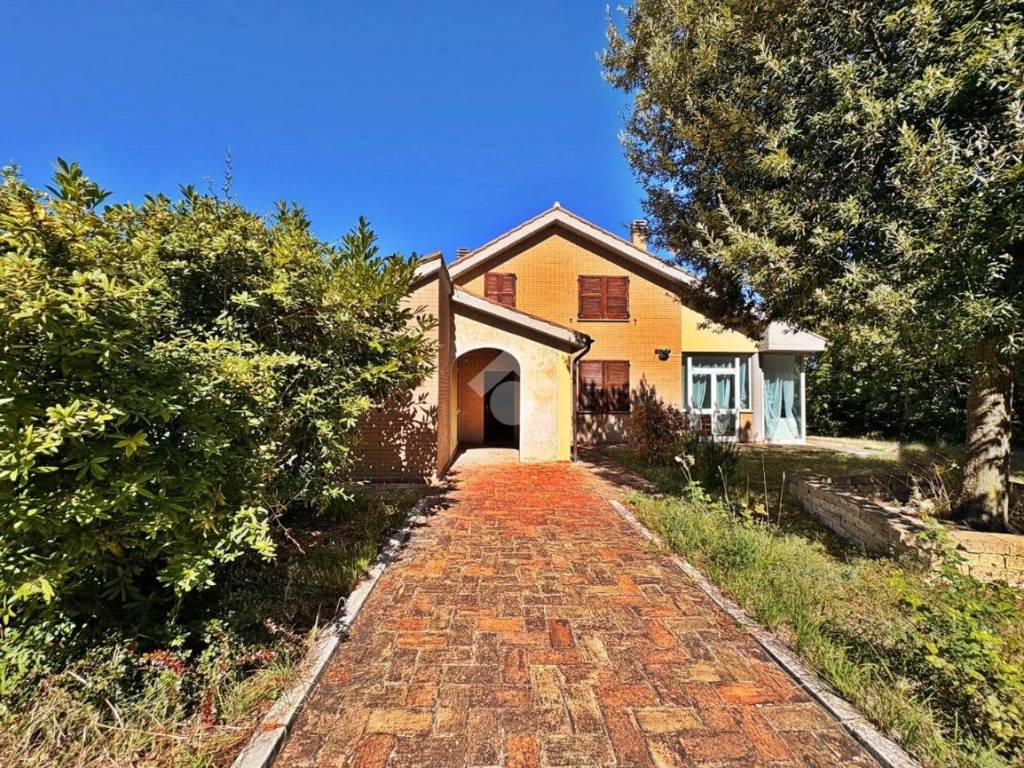 Villa a Fabriano in Frazione Collamato - Foto 5