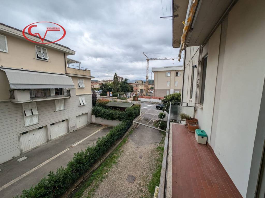 Appartamento a Montevarchi in Viale Giacomo Matteotti - Foto 4