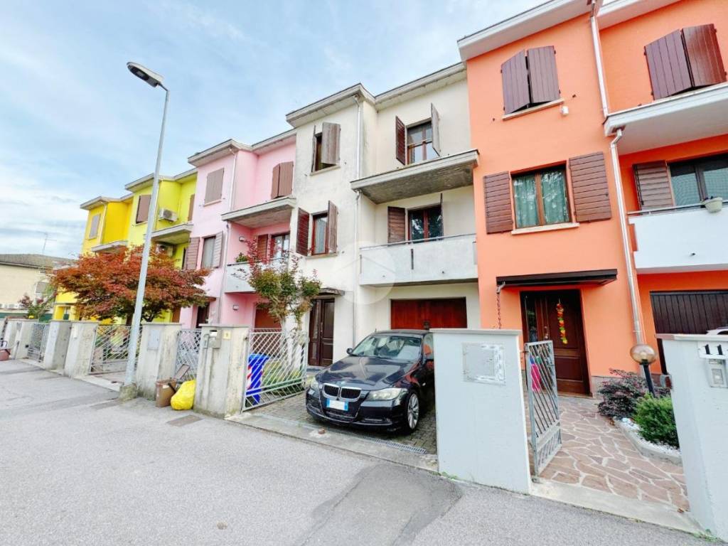 Villetta a schiera a Sorbolo mezzani in VIA DIALMA FERRARI, 9 - Foto 4