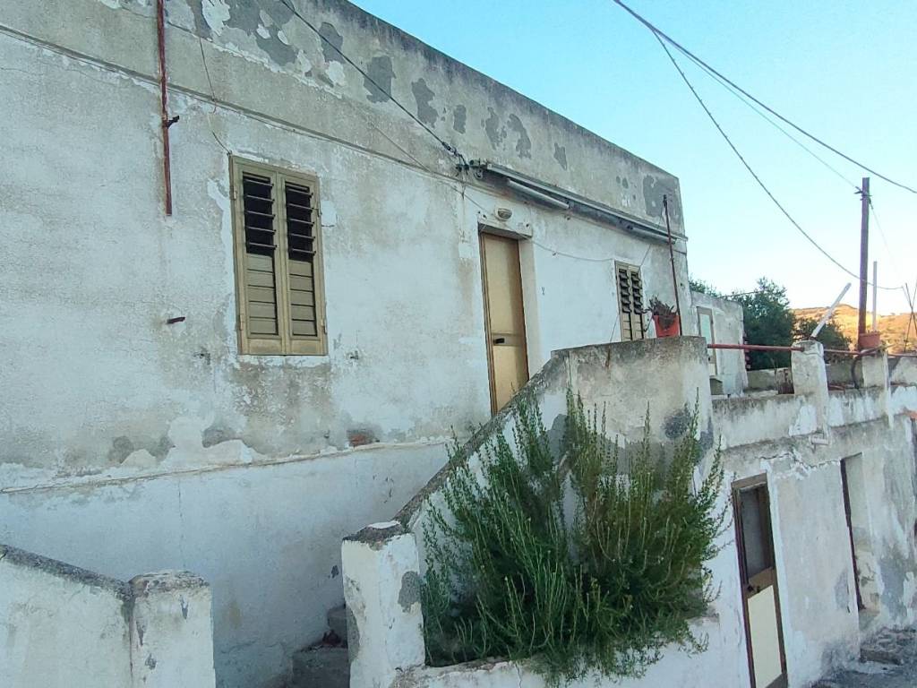 Casa indipendente a Palizzi in Via Agrillei - Foto 2
