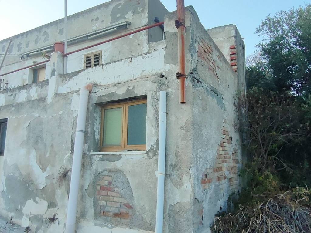 Casa indipendente a Palizzi in Via Agrillei - Foto 3