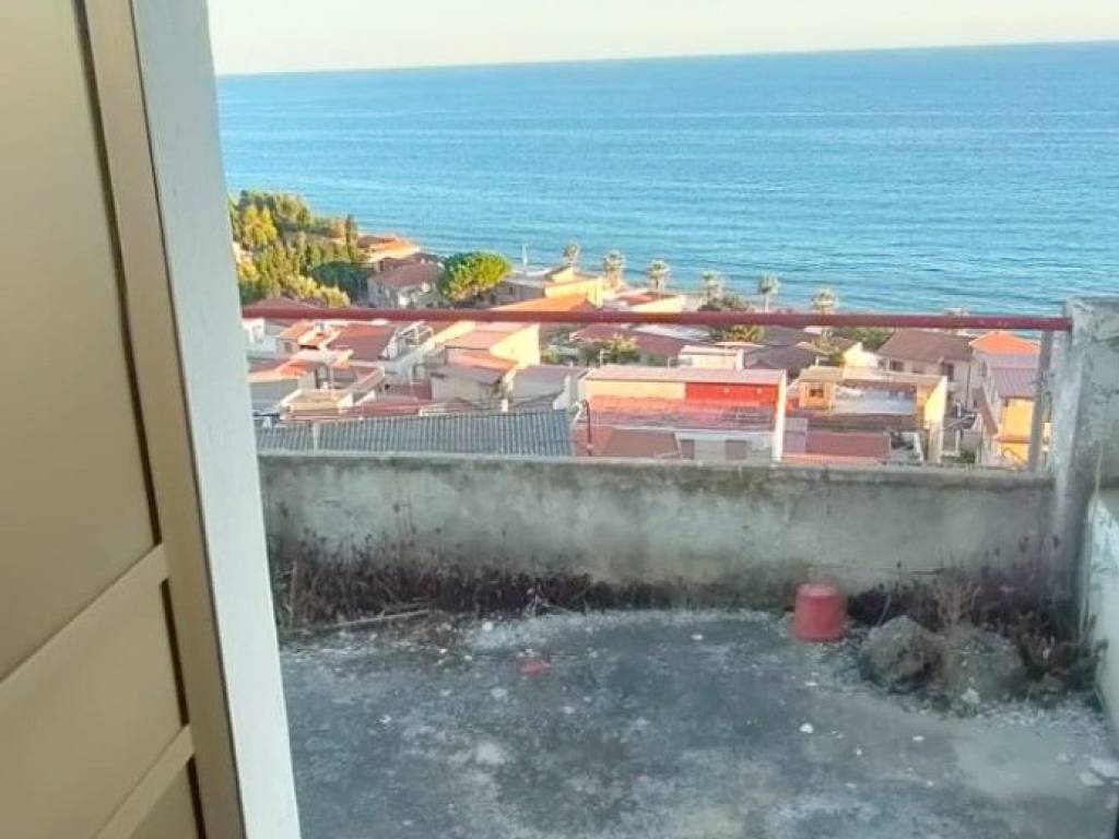 Casa indipendente a Palizzi in Via Agrillei - Foto 4