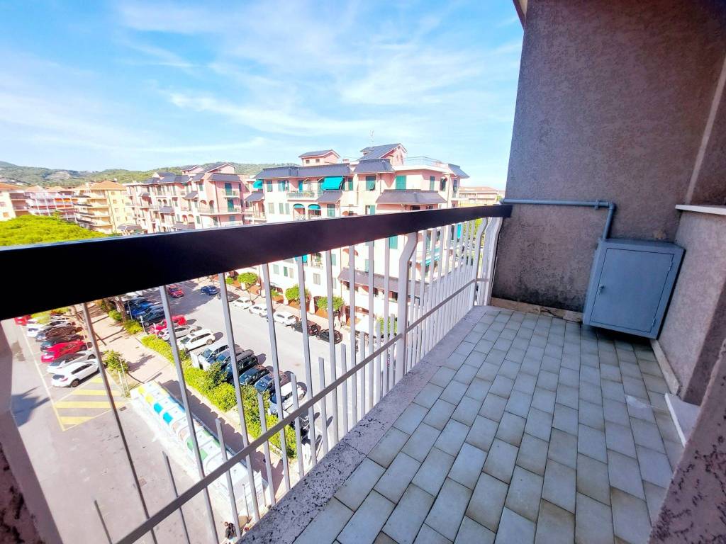 Appartamento a Andora in Via Camillo Benso di Cavour, 7 - Foto 5