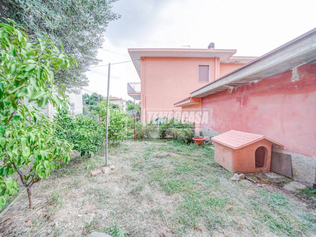 Villa a Arsago seprio in Via L. da Vinci - Foto 5