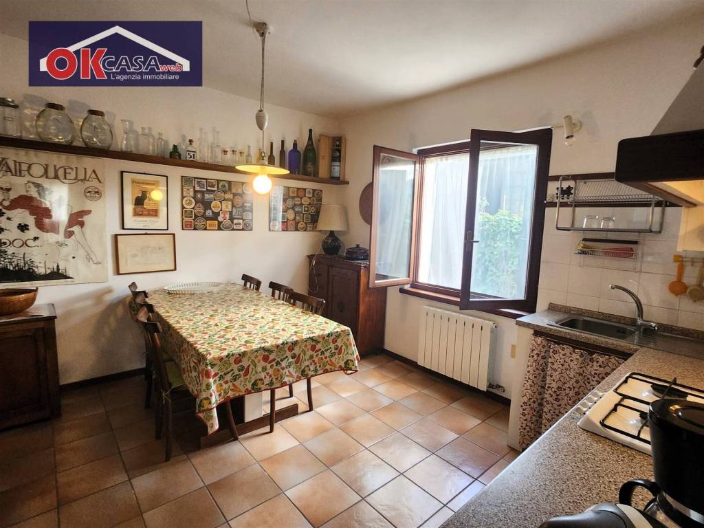Casa indipendente a Pastrengo in via tacconi - Foto 5