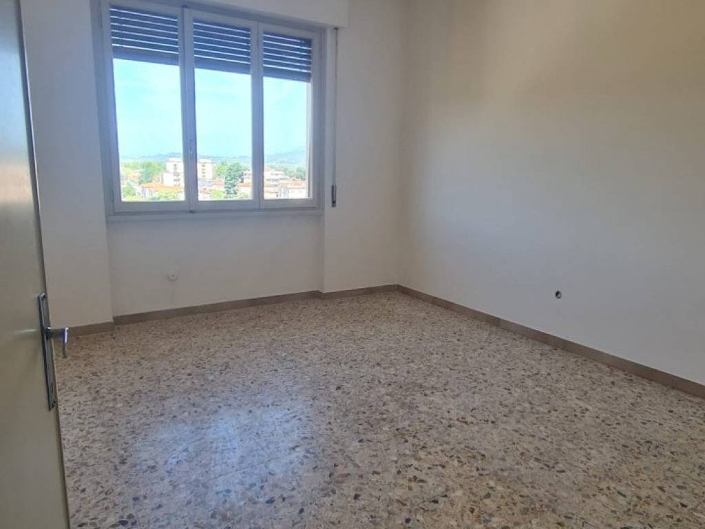 Appartamento a Montevarchi in Via Giacomo Puccini - Foto 5