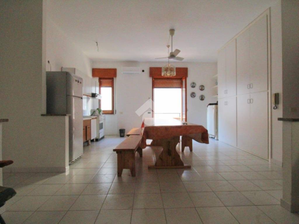 Casa indipendente a Isola di capo rizzuto in Via Luigi Longo, 5 - Foto 4