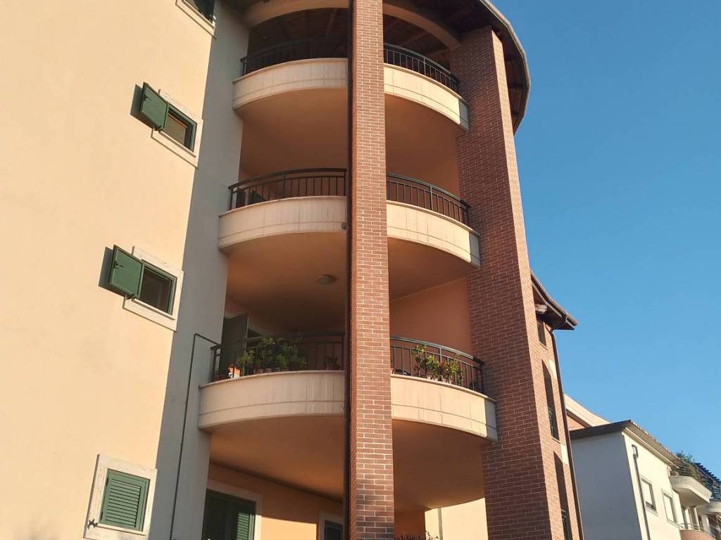 Appartamento a Sermoneta in Via Rosario Livatino - Foto 3