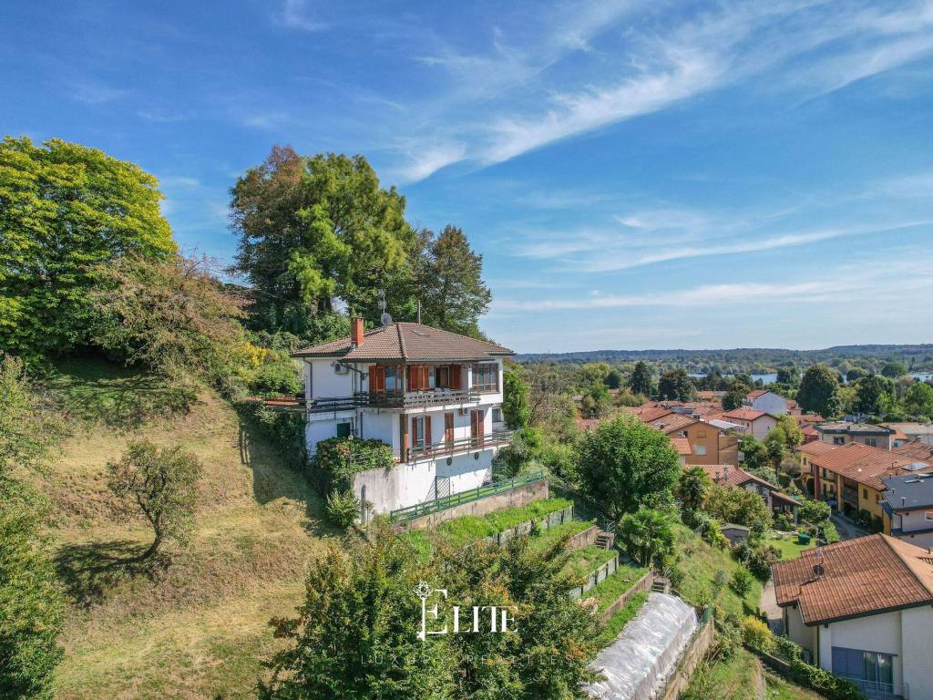 Villa a Sesto calende in Via della Torre, 1 - Foto 4