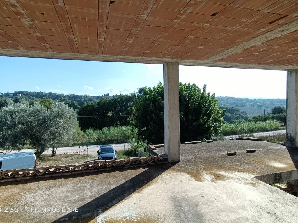 Villa a Corridonia in Contrada Ponte Tavole - Foto 4