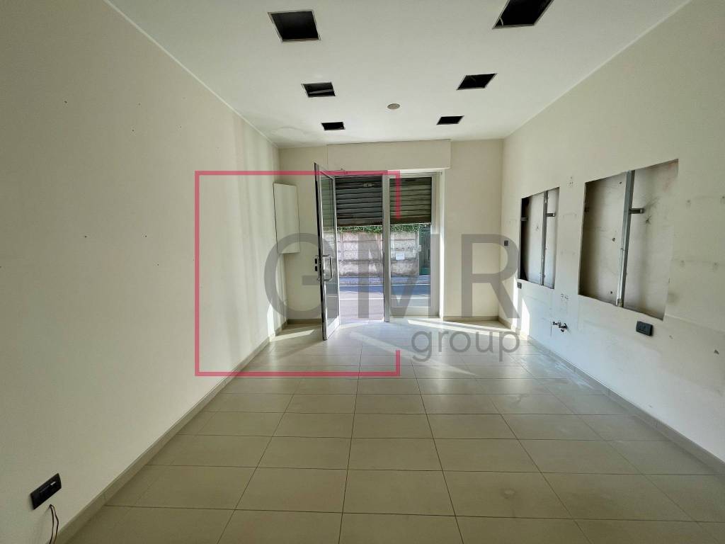 Palazzo / stabile a Saronno in Via Padre Reginaldo Giuliani, 20 - Foto 5