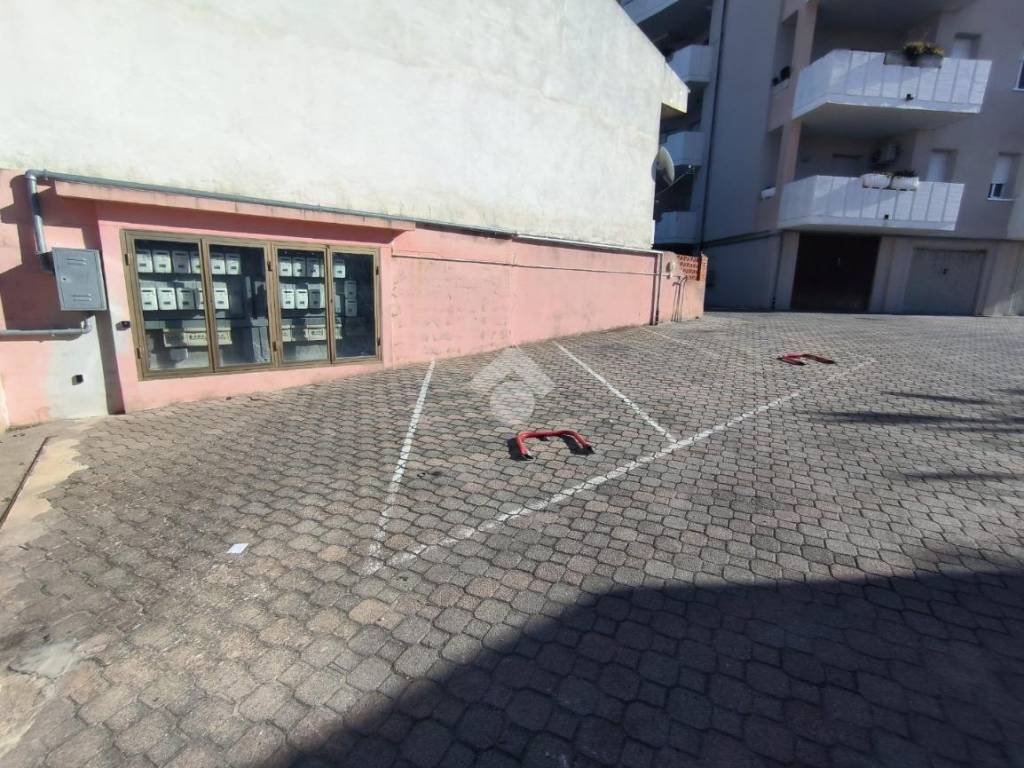 Box / garage a Porto torres in Via Giuseppe Manno, 23 - Foto 2