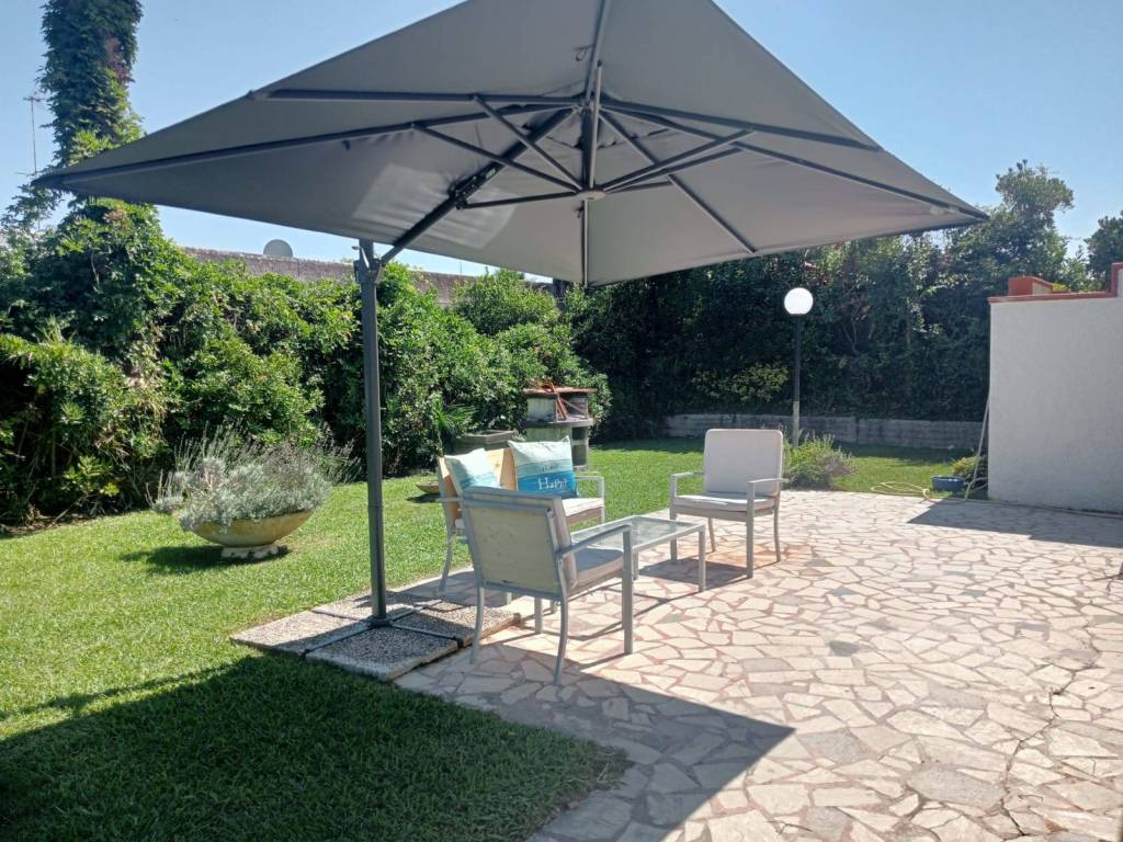 Villa a Terracina in Via San Felice Circeo, 47 - Foto 1
