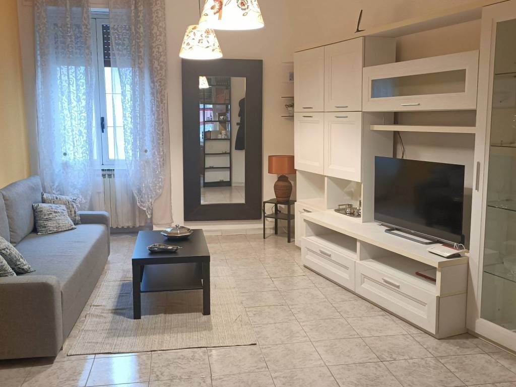 Appartamento a Firenze in Via degli Agrifogli, 8 - Foto 1
