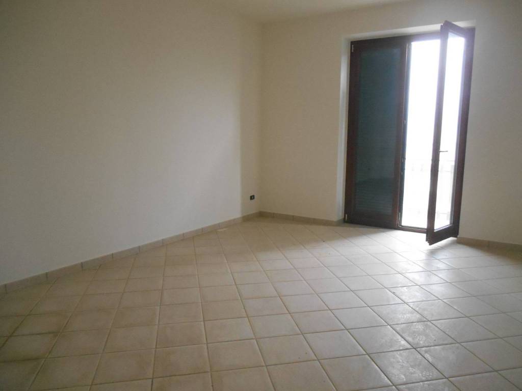 Appartamento a Sant'andrea del garigliano in Strada Provinciale Accesso S. Andrea del Garigliano - Foto 4