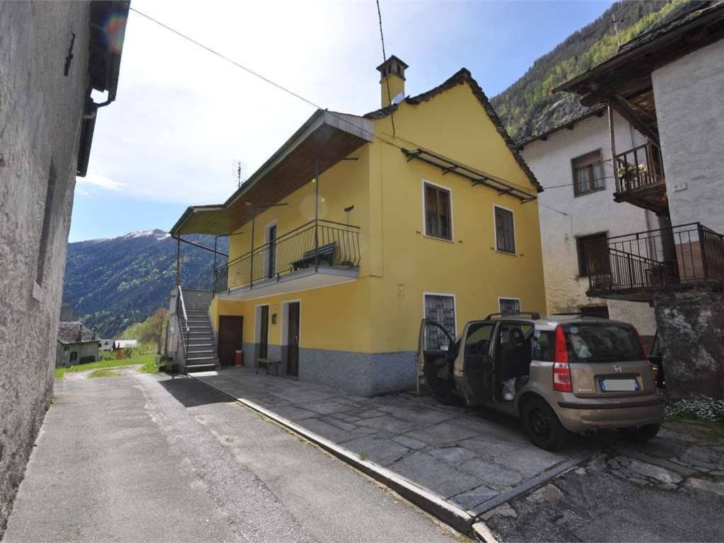 Casa indipendente a Antrona schieranco in Via Mottone , 2 - Foto 2
