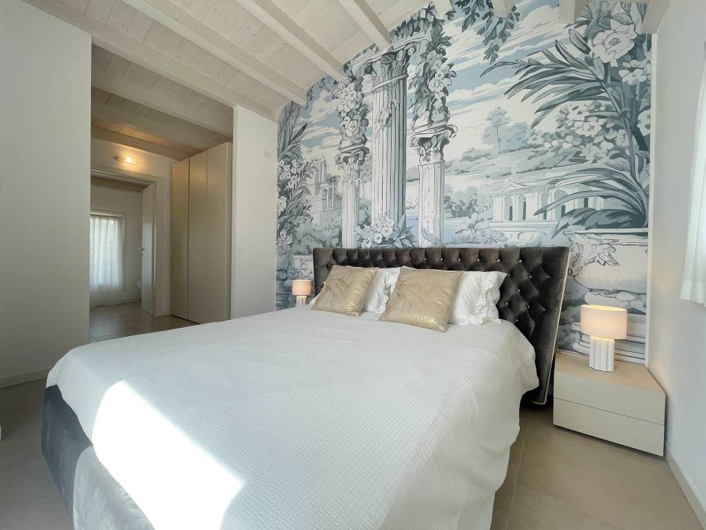 Villa a Sirmione in Via Giovanni Caboto, 5 - Foto 4