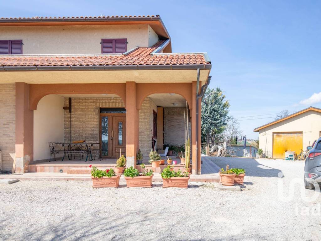 Villa a Filottrano in Via Montepulciano, 22 - Foto 3