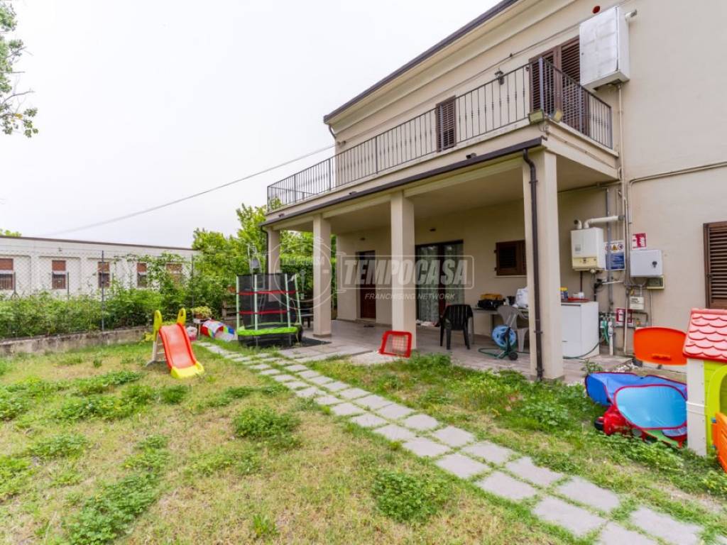 Appartamento a Morrovalle in Via Michelangelo 220 - Foto 2
