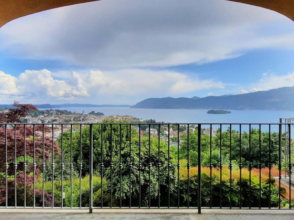 Villa a Verbania in Via Antonio Rossi - Foto 2